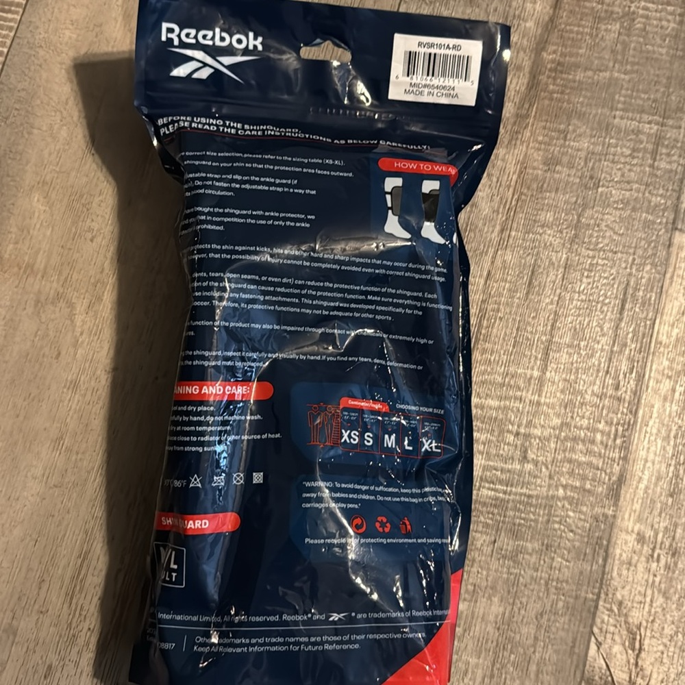 REEBOK shin guards—adult M/L - Picture 5 of 7